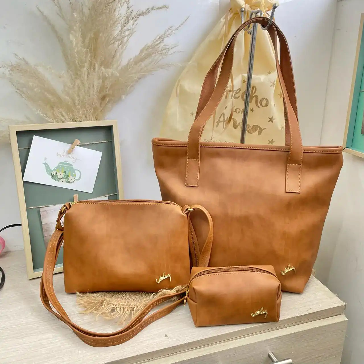 Set de cuero dakota: bolso + carriel + cosmetiquera