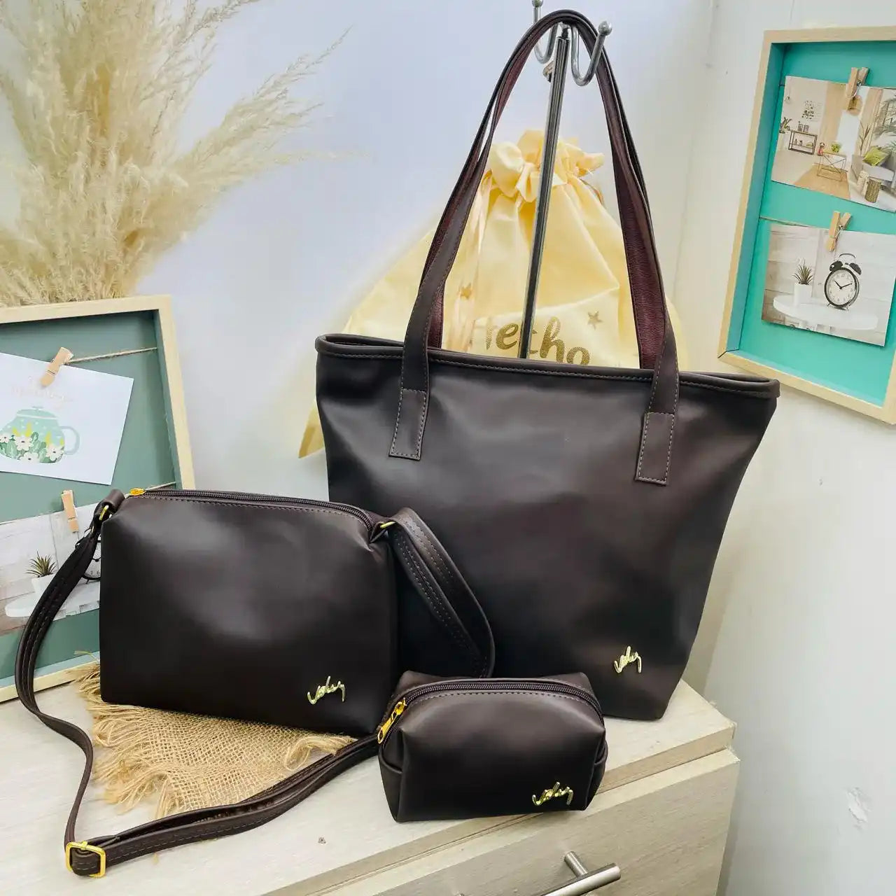 Set de cuero dakota: bolso + carriel + cosmetiquera